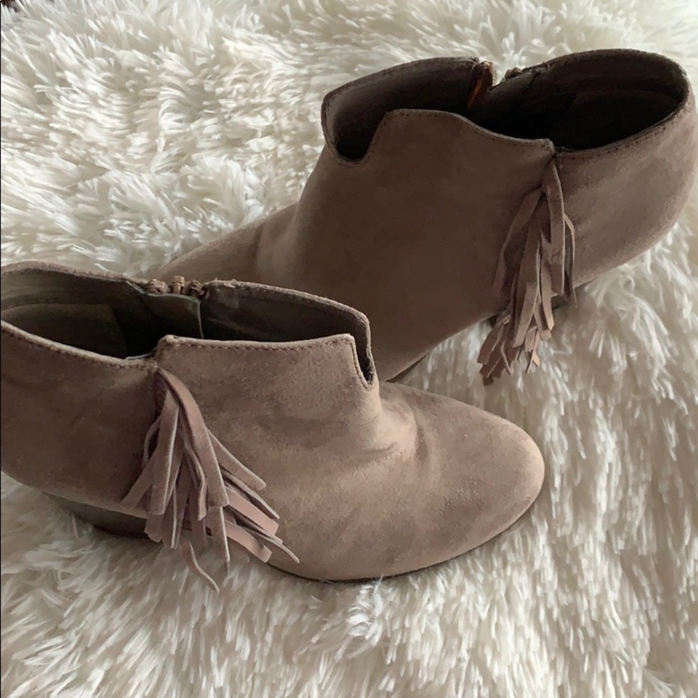 Nice booties - Picture 3 of 4